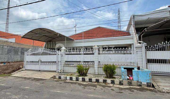 Rumah di Dharmahusada Indah Barat 1 LT Lokasi Strategis Siap Huni