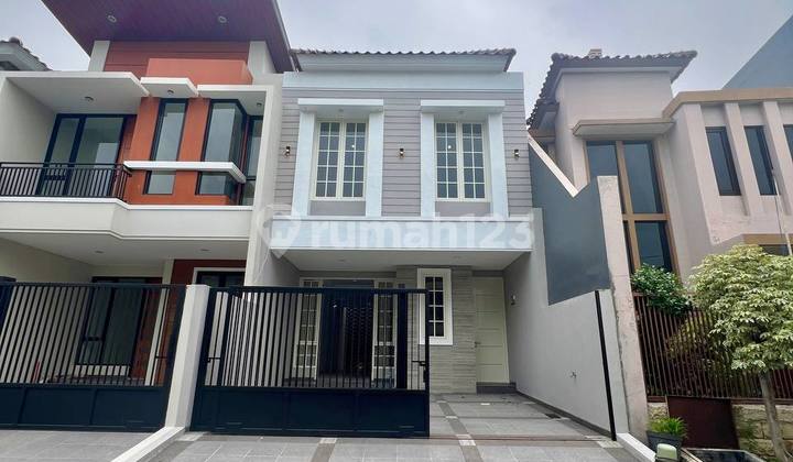 Rumah Baru Design American di Pantai Mentari, Kenjeran 2 Lantai
