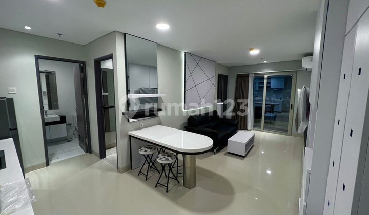 Apartment for Rent Praxis 2 BR 17th Floor Furnished Near Tunjungan Plaza