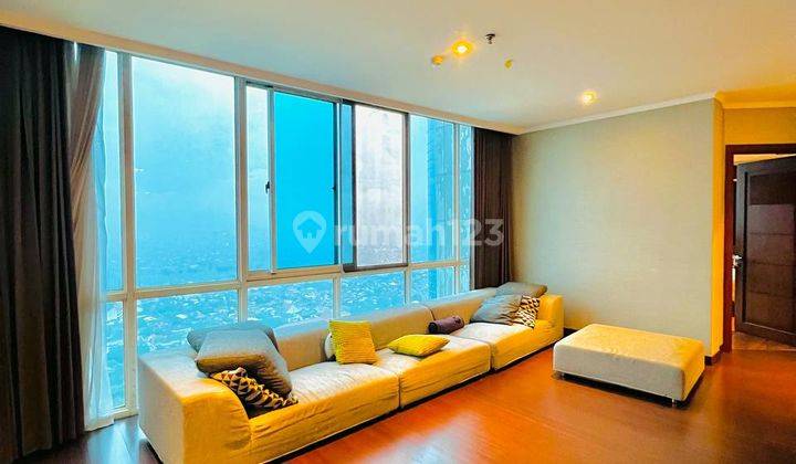 Apartemen Via Ciputra World 3 BR Lantai 36 Fully Furnished 1