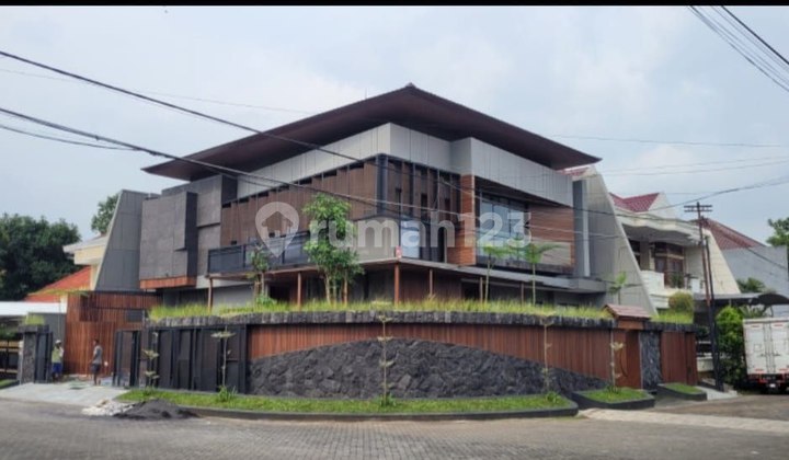 Rumah Baru Modern Tropical Manyar Kertoadi 2 Lantai Banyak Bonus