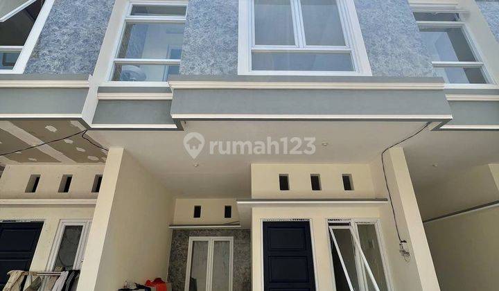 Rumah Baru Ploso Timur 2 Lantai Konsep Mini Townhouse Strategis 1