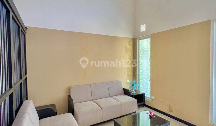 Rumah Sukolilo Dian Regency 2 Lebar 7 Fully Furnished Taman Luas 2