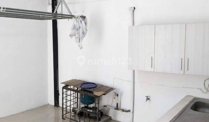 Sewa Ruko Tomang Utara, Jakarta Barat 3 Lantai Carport 8 Mobil 12