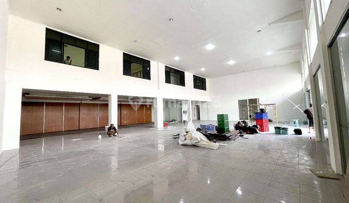 Sewa Gedung Roxy, Jakarta Pusat 2,5 Lantai Strategis Bebas Banjir 4