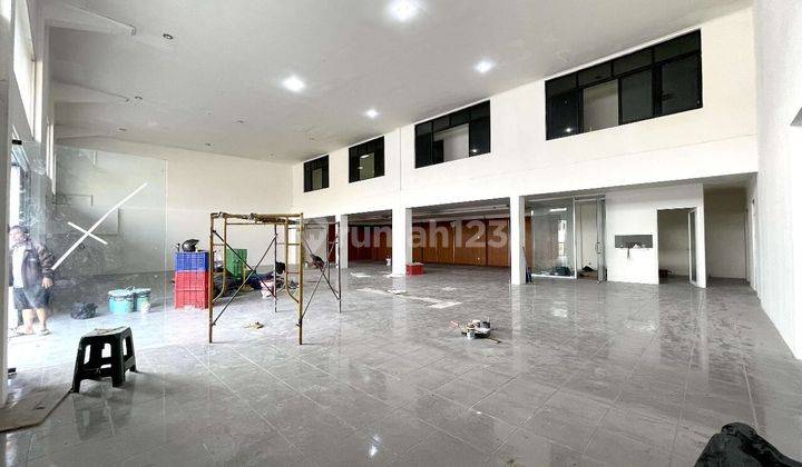 Sewa Gedung Roxy, Jakarta Pusat 2,5 Lantai Strategis Bebas Banjir 5