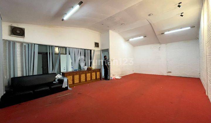 Sewa Gedung Roxy, Jakarta Pusat 2,5 Lantai Strategis Bebas Banjir 8