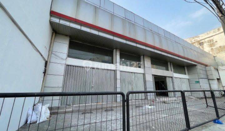 Sewa Gedung Roxy, Jakarta Pusat 2,5 Lantai Strategis Bebas Banjir 1