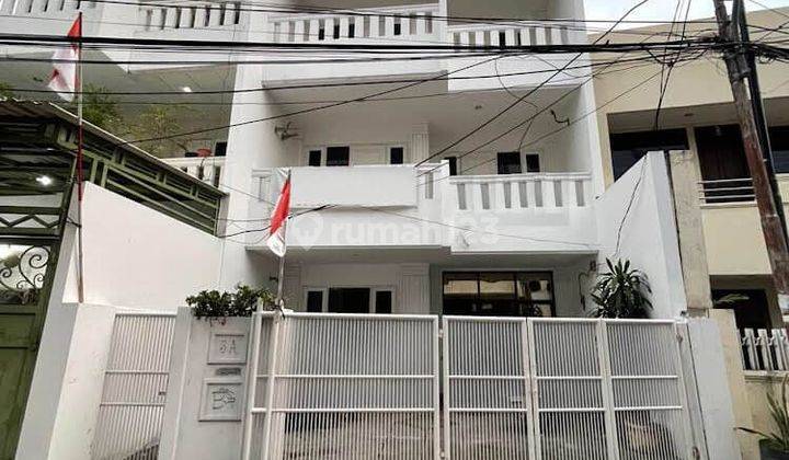 Jual Rumah Jalan Keadilan, Taman Sari 4 Lantai Bebas Banjir 1