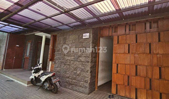 Dijual Rumah Terawat Siap Huni 2 Lantai Di Kemanggisan 2