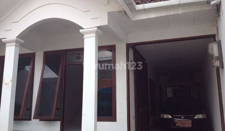 Dijual Rumah 2 Lantai di Radio Dalam 2