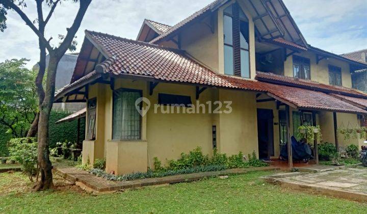 DIJUAL Rumah Hoek Luas di Jagakarsa  1