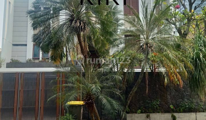 DIJUAL Rumah Minimalis Modern 3 Lantai di Mega Kuningan 1