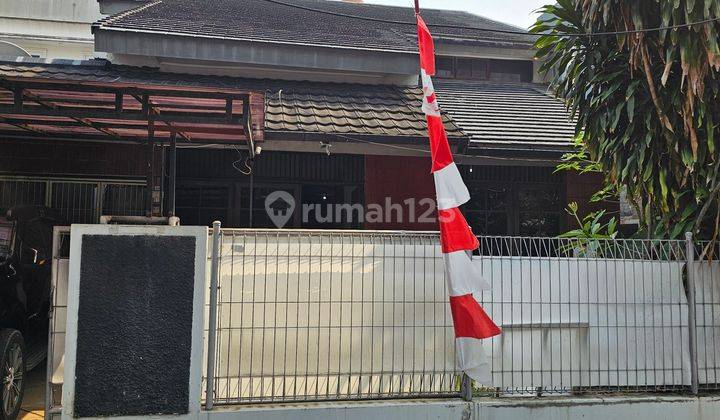 Dijual Rumah Antik 2 Lantai Di Kebayoran Baru 1