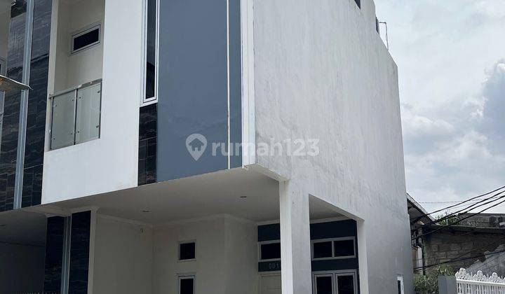 Jual Rumah Modern Minimalis Di Pinggir Tol Bypass Pisangan Matraman Jakarta Timur 12