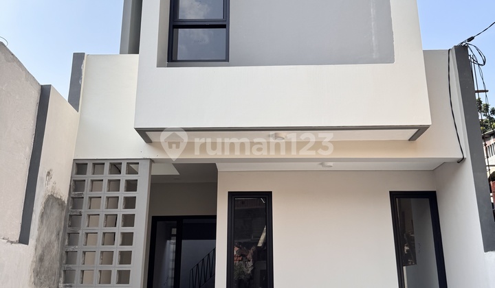 Siap Huni Modern Industrial House Kayu Putih Rawamangun Jakarta Timur 1