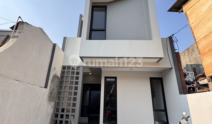 Siap Huni Modern Industrial House Kayu Putih Rawamangun Jakarta Timur 2
