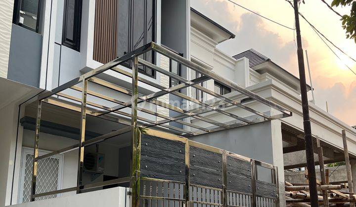 Rumah Mewah Modern Cempaka Putih Dekat Jalan Letjen Suparpto 1