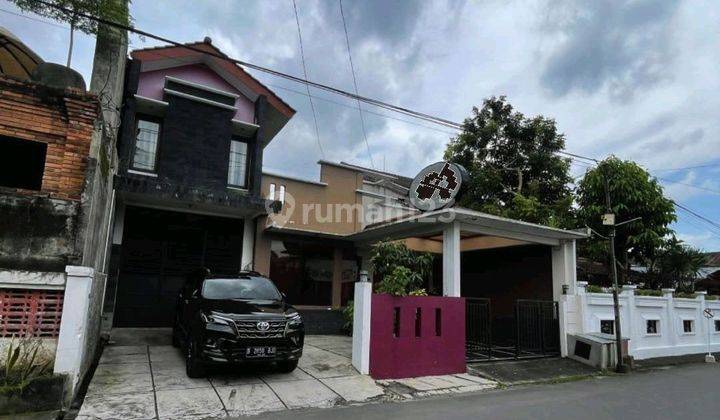 Rumah Bagus Semi Furnished Di Utara Kampus Ugm Sleman ,yogyakarta 1