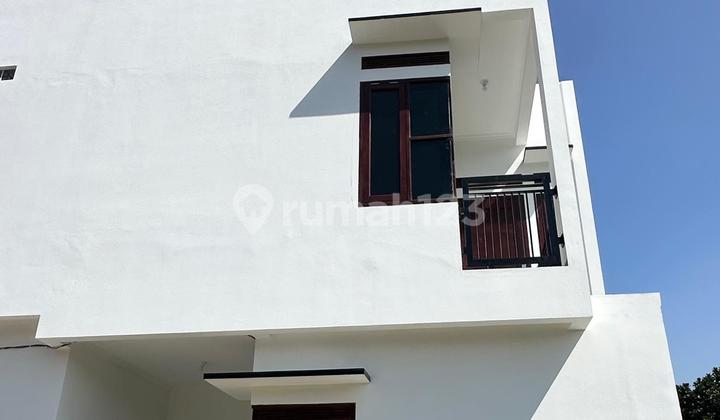 Jual Rumah Baru Bangun 2 Lantai Siap Huni Lokasi Kamarung Cimahi Utara