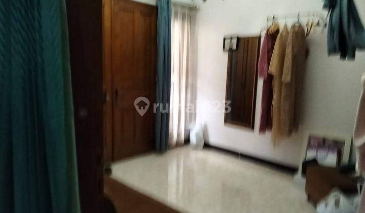 Rumah Di Jual Sayap Ahmad Yani 2,5 Lantai Bisa Untuk Kos2an 2