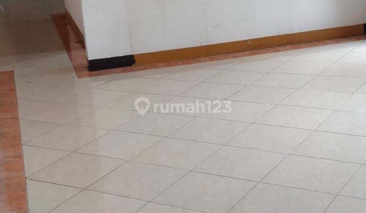 Rumah Dengan Kolam Renang 2 Lantai Bagus Lokasi Jalan Utama Cihanjuang Cimahi 2