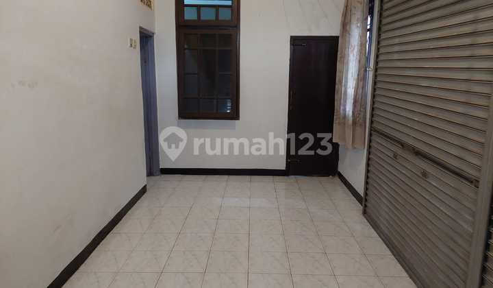 House, 2 Floors, in Margahayu Price NJOP 2