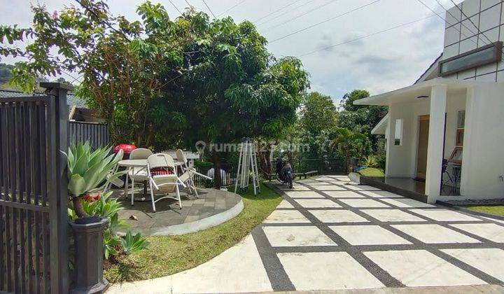 jual rumah villa di dago dg view keren dan kolam renang SHM 1