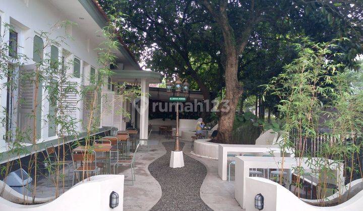 Rumah SHM model Belanda artistik nyaman di Burangrang bandung 2