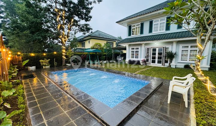 Villa at Puncak Resort Swimming Pool, Sukanagalih, Pacet, Cianjur, West Java, Indonesia, 43253, Cianjur
