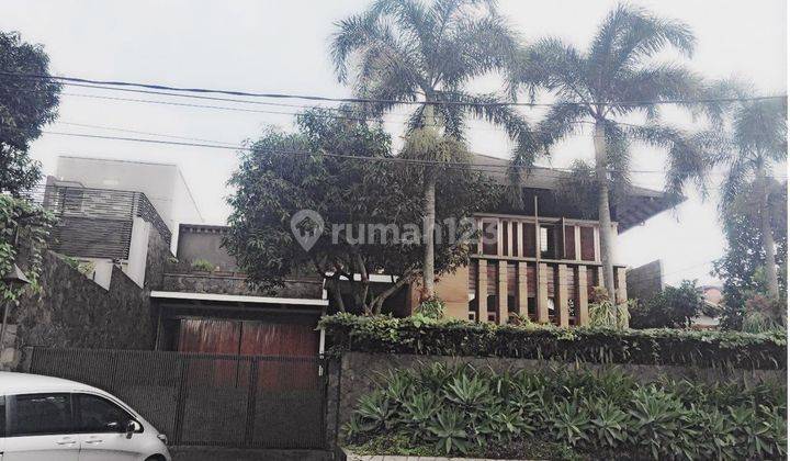 Rumah Semi Furnished Bagus SHM - Sertifikat Hak Milik di Jl Ir H Juanda -Dago Bandung , Dago 1