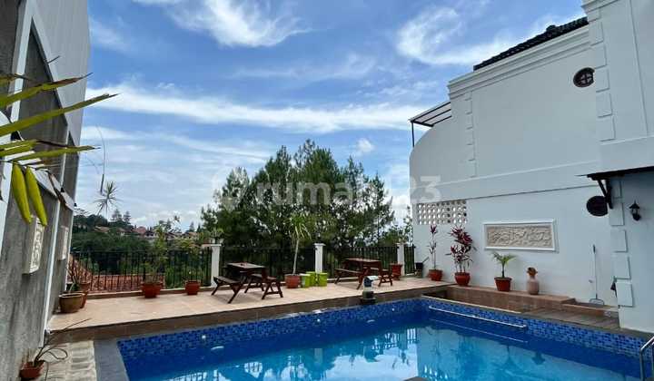 Hotel Di Dago Bandung View is cool. Hotel Di Dago Bandung View is cool.