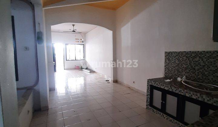 Disewakan rumah dalam cluster, siap huni Raffles hills Cibubur 3