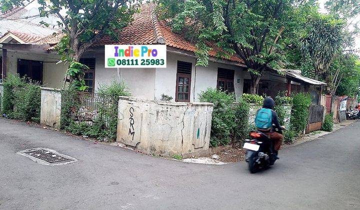 Rumah Hook Akses Pruis di Jagakarsa 1