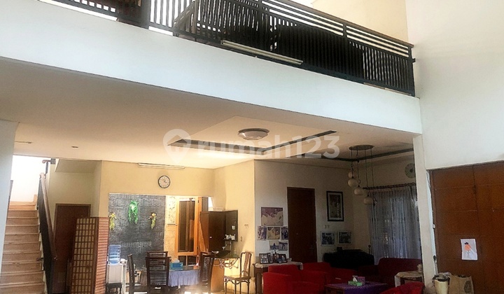 Rumah Mewah di Jagakarsa Dekat Cilandak