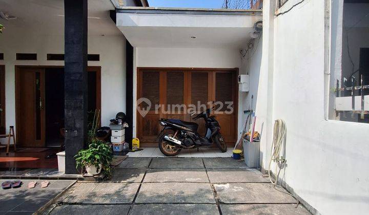 Jual Cepat Rumah Bagus Semi Furnish di Cempaka Putih 1