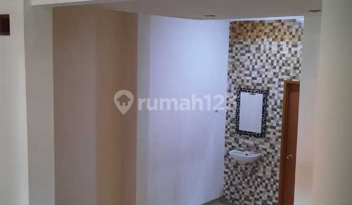 Nice 2-Story Non-Cluster House in Jagakarsa 2