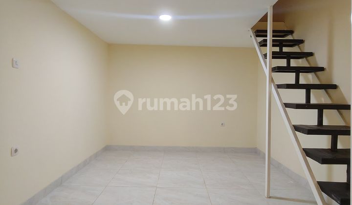 Rumah dalam Cluster di Kampung Tengah Kranat Jati 2