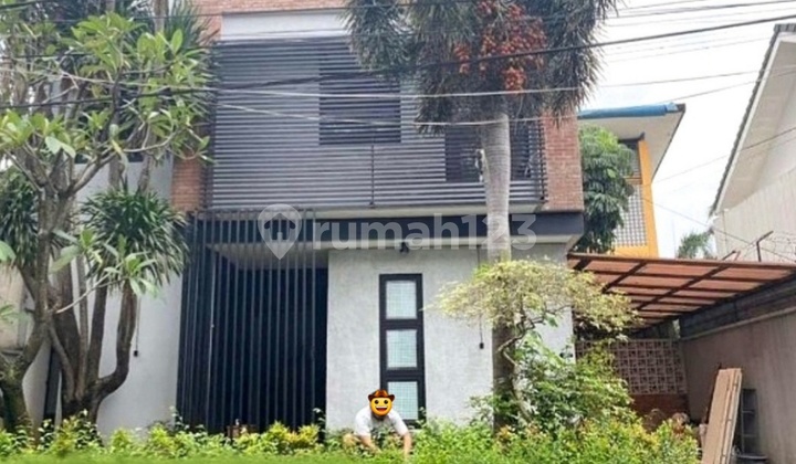 Rumah Bagus dalam Cluster di Jagakarsa