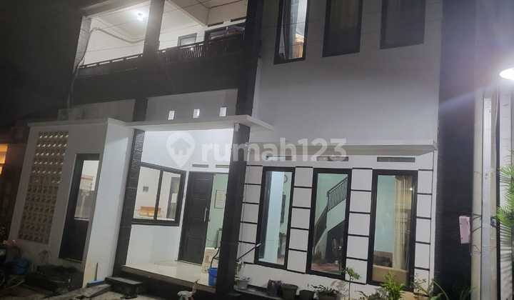 Rumah Bagus 2 Lantai Furnish Dalam Cluster di Jagakarsa 2