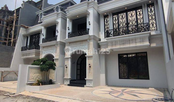 Rumah Dalam Cluster American Classic di Kebagusan Jakarta Selatan 2