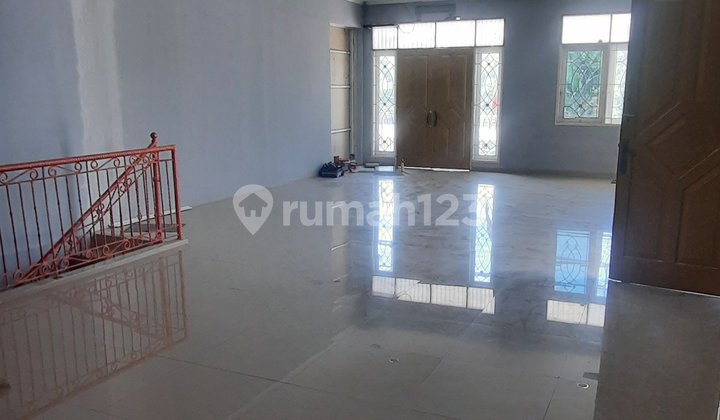 Shop House Facing the Road. Suitable for Culinary Business, Salon & Spa, Tutoring, Cafe, etc. 2