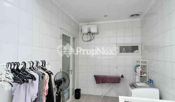 Rumah Modern Sutorejo Utara Surabaya Timur 2