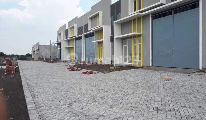 CHEAP Ready-to-Use Shop House PANCA BIZPARK Gresik Warehouse CHEAP Ready-to-Use Shop House PANCA BIZPARK Gresik Warehouse