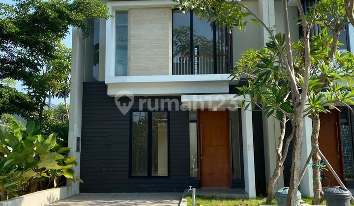 Rumah Modern NORTHWEST LAKE Siap Huni Surabaya Barat 1
