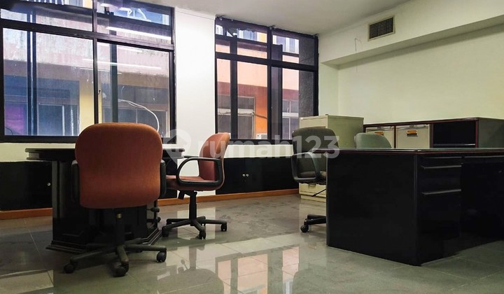 DIJUAL Ruko Gandeng 4.5 lantai depan Duta Merlin, Hayam Wuruk - Jakarta Pusat 2