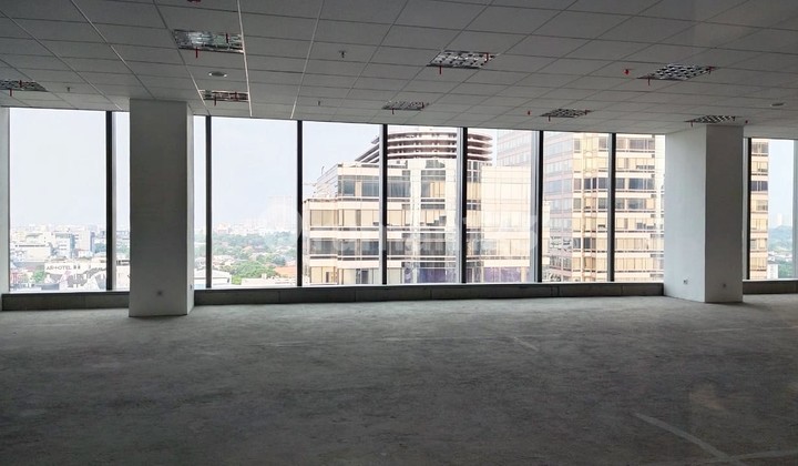 Dijual Office Space Lippo Thamrin luas 550 m2 Lt. 12 Bare Condition view Thamrin  - Jakarta Pusat