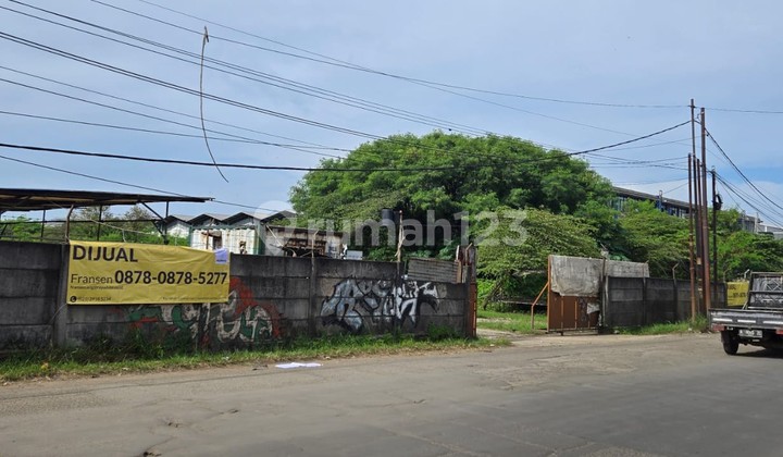 Industrial and warehouse land area 20,250 m2, strategic location near the west Balaraja toll gate. Serang.