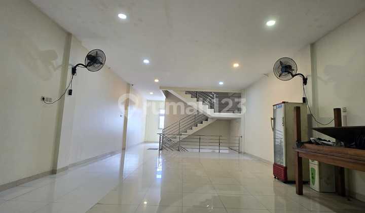 5 Row Shops in a Strategic Commercial Location in Serpong Raya