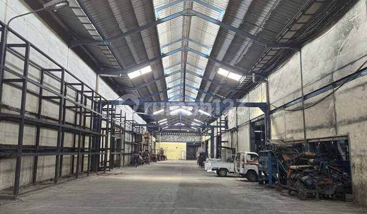 Gudang dan Workshop Siap Pakai Luas 7768 M2 Ada Izin Industri di Husein Sastranegara, Juru Mudi Benda. Kota Tanggerang